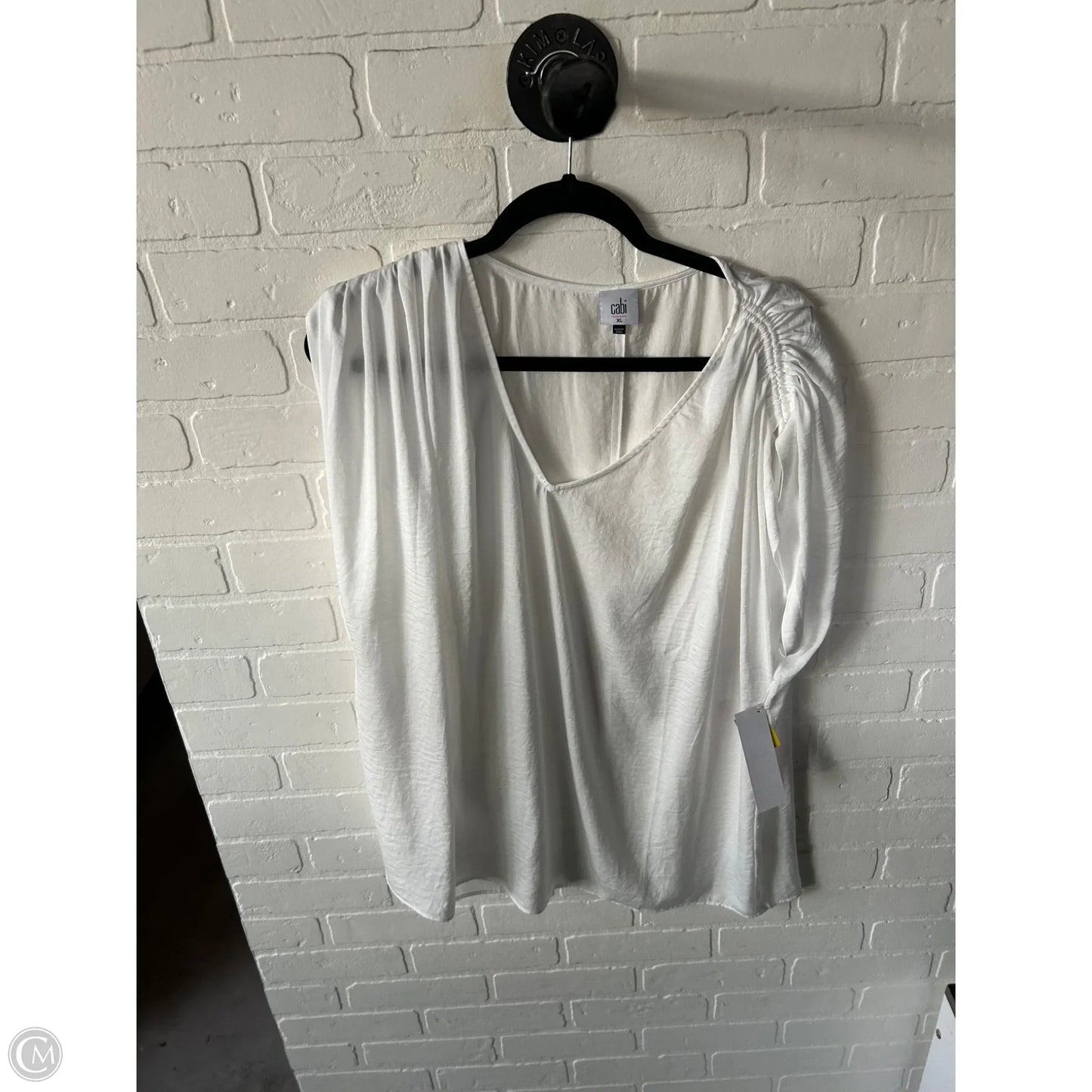 Top Sleeveless By Cabi In White, Size: Xl