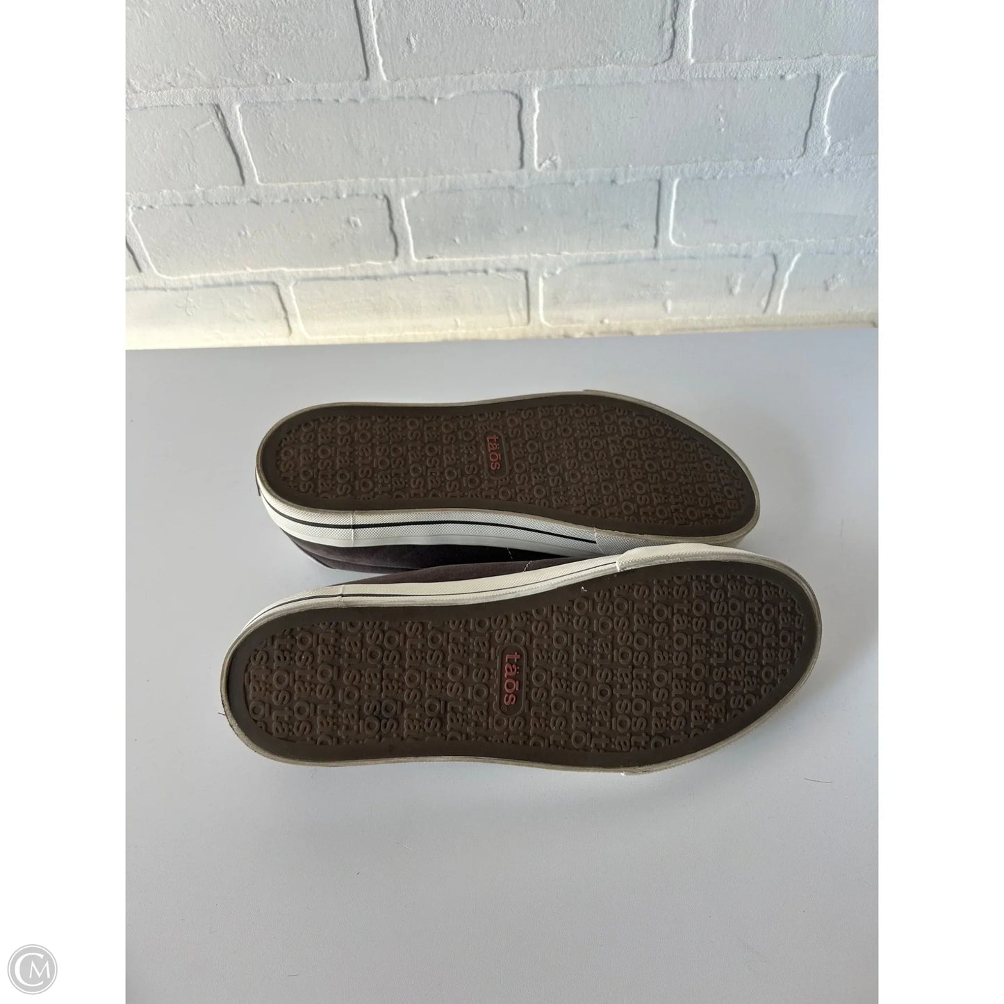 Shoes Sneakers By Taos In Brown, Size: 10