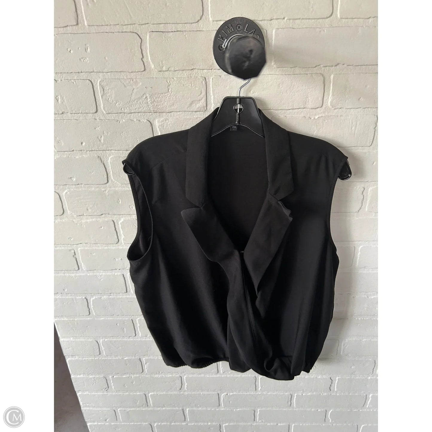 Top Sleeveless By Express In Black, Size: L