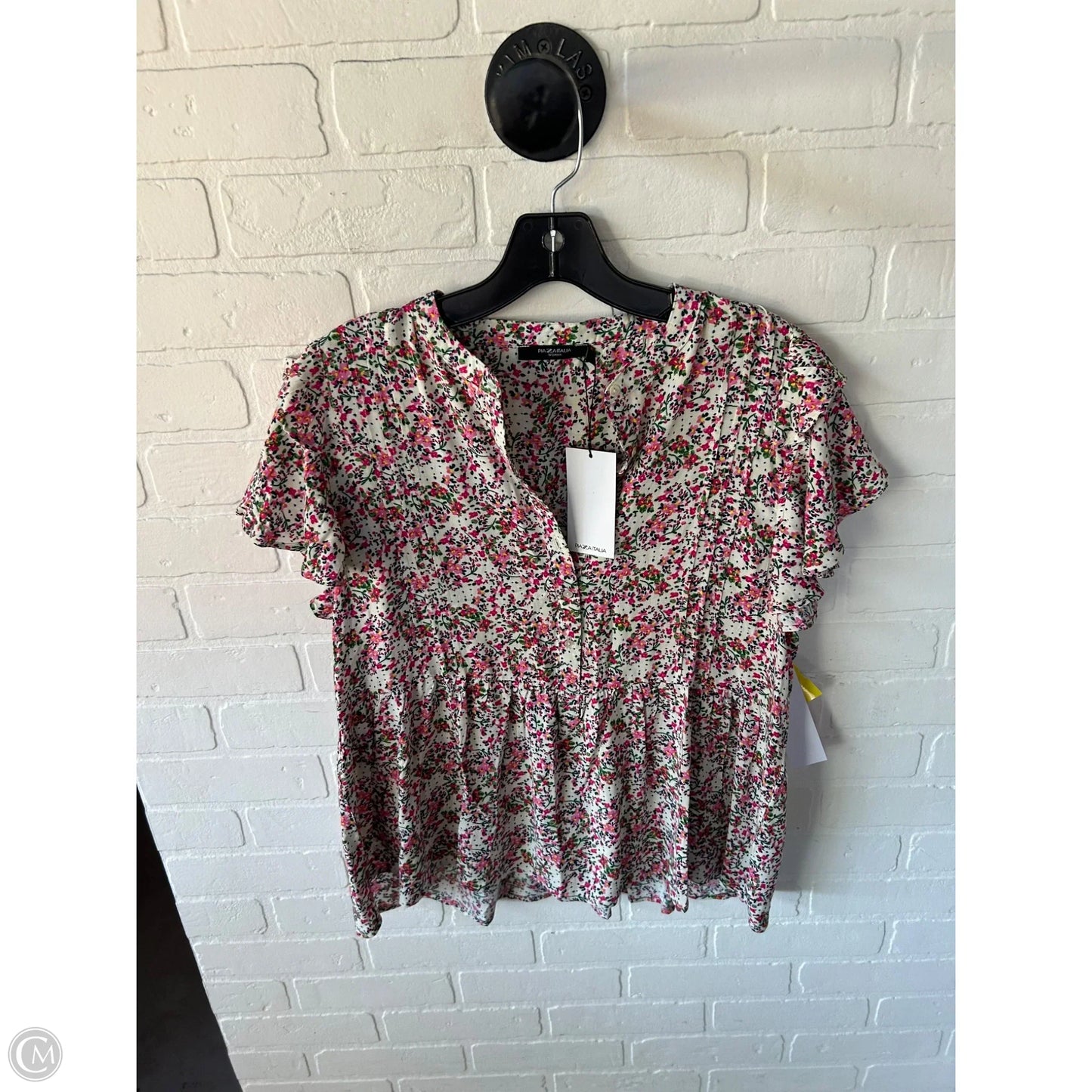 Top Short Sleeve By Clothes Mentor In Cream & Pink, Size: L