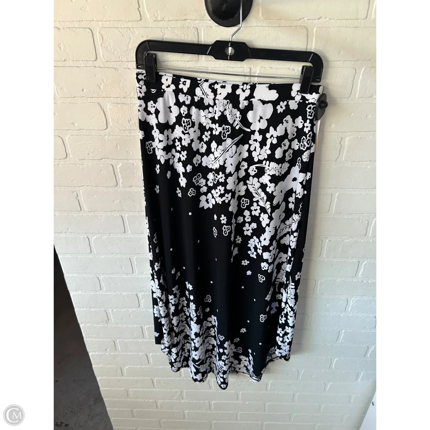 Skirt Maxi By Chicos In Black & White, Size: 4