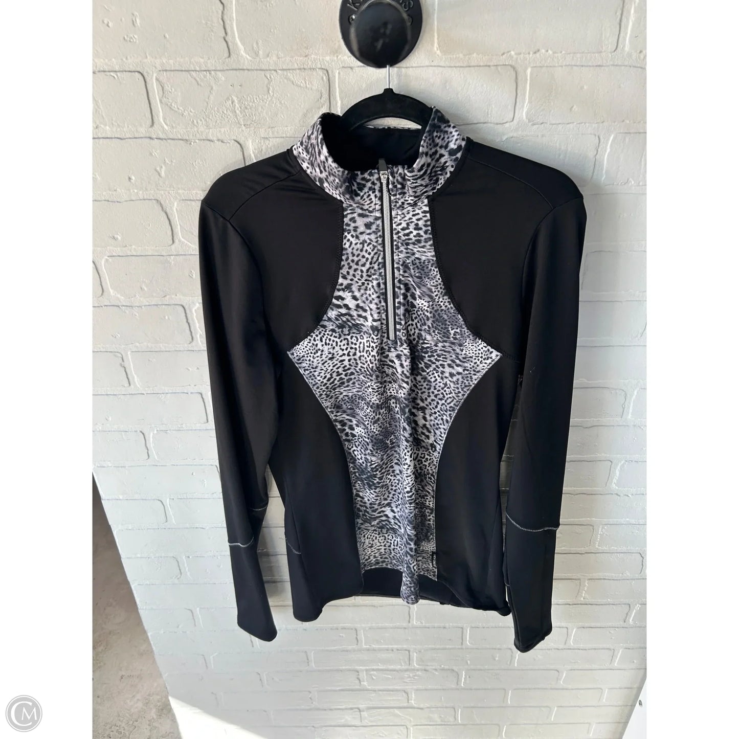 Athletic Top Long Sleeve Collar By Clothes Mentor In Black & White, Size: Xl