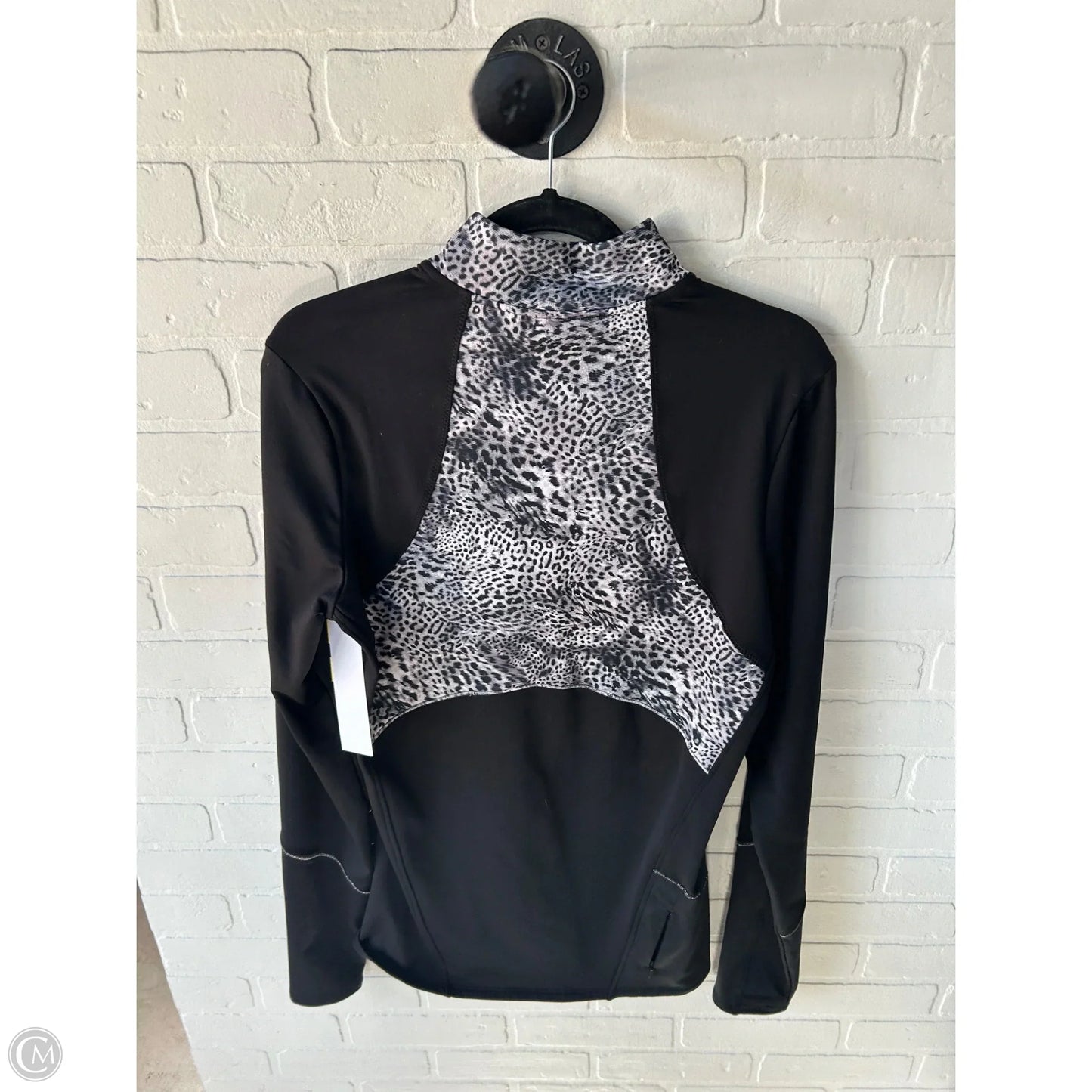 Athletic Top Long Sleeve Collar By Clothes Mentor In Black & White, Size: Xl