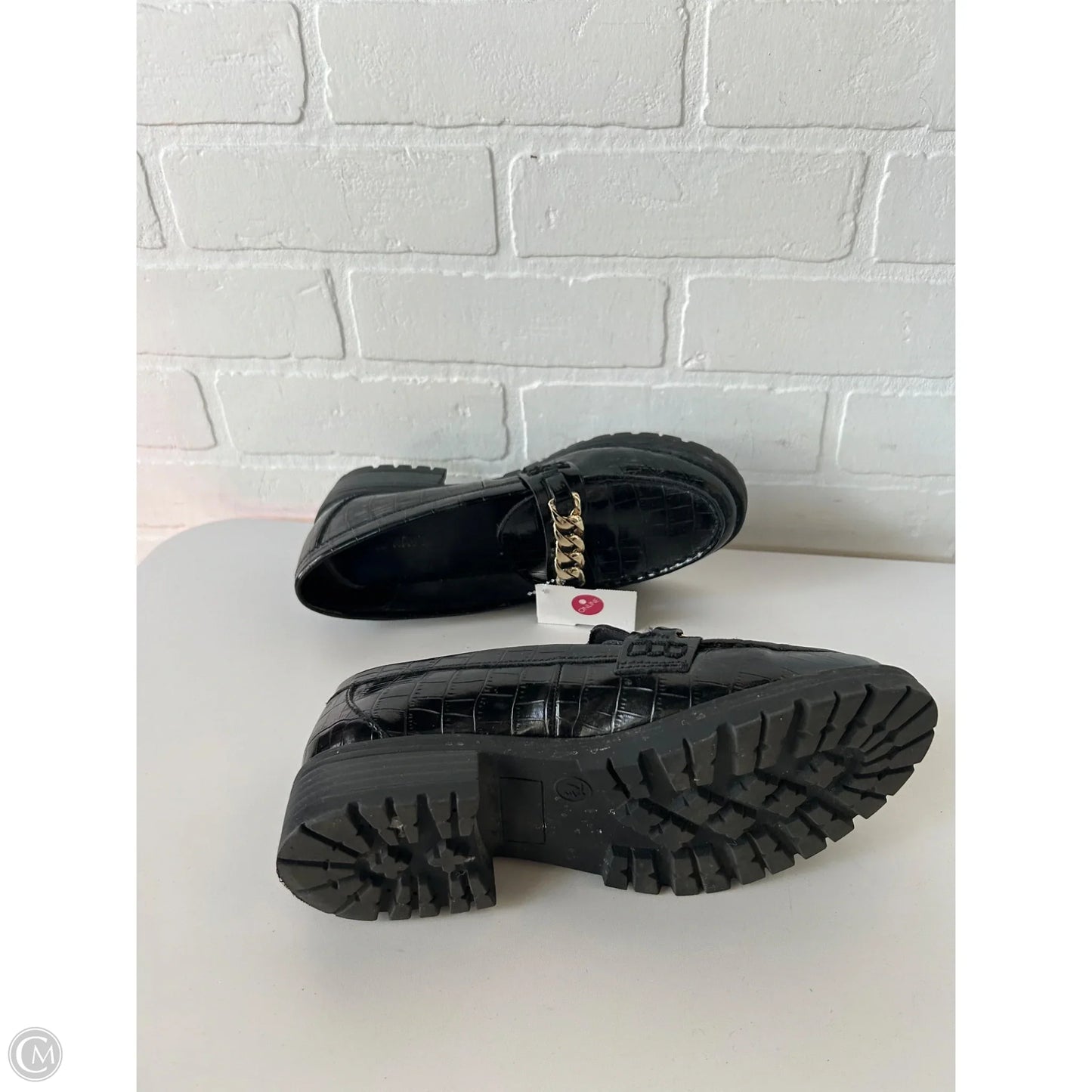 Shoes Flats By Old Navy In Black, Size: 7.5