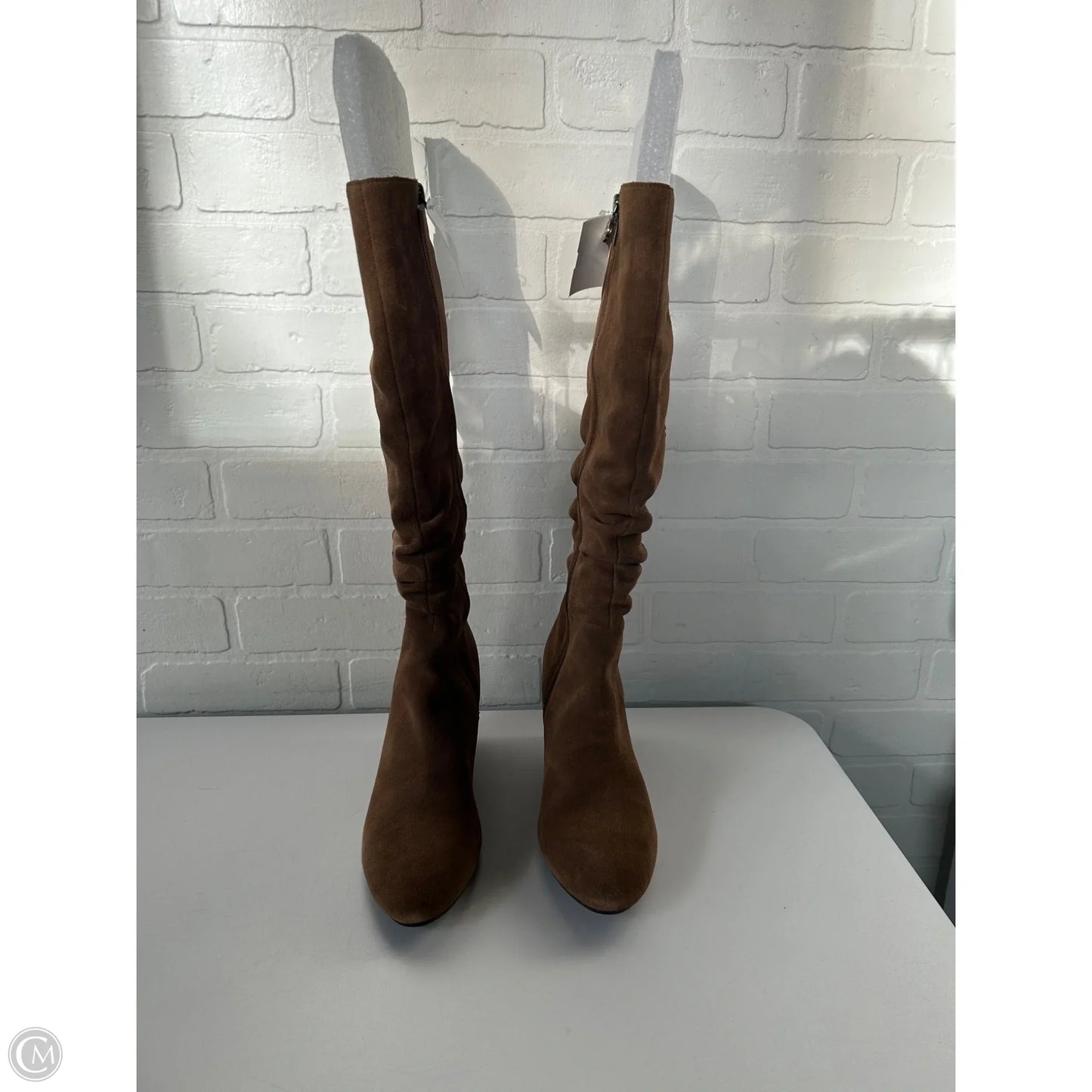 Boots Knee Heels By Cmb In Brown, Size: 8.5