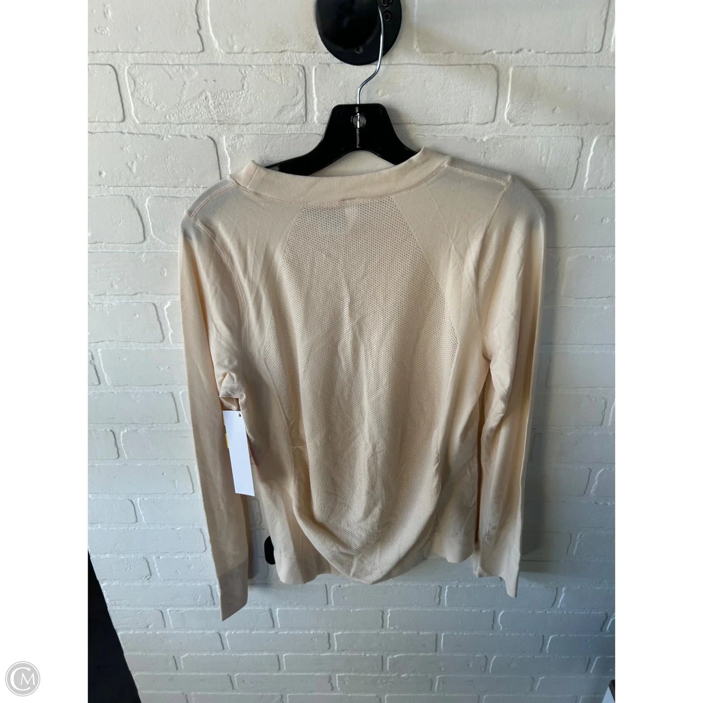 Athletic Top Long Sleeve Crewneck By Athleta In Cream, Size: Xl