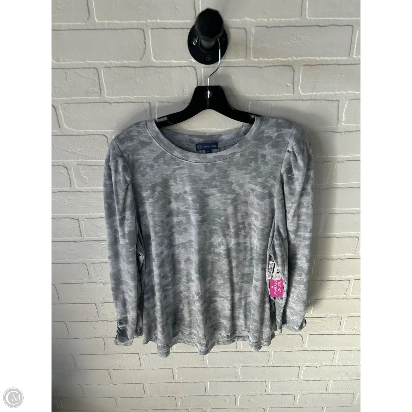 Top Long Sleeve By Democracy In Grey, Size: 1x