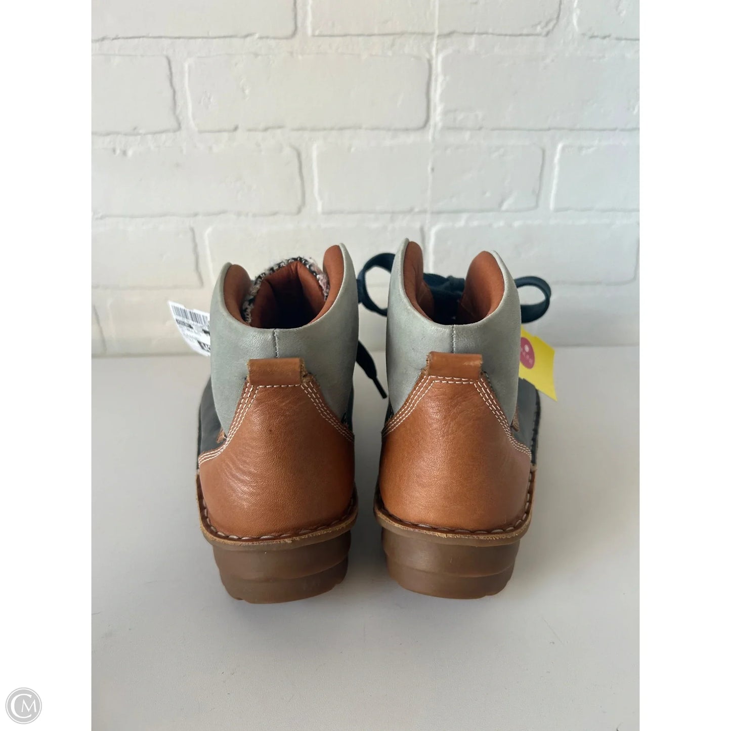 Boots Ankle Flats By Pikolinos In Grey, Size: 8.5