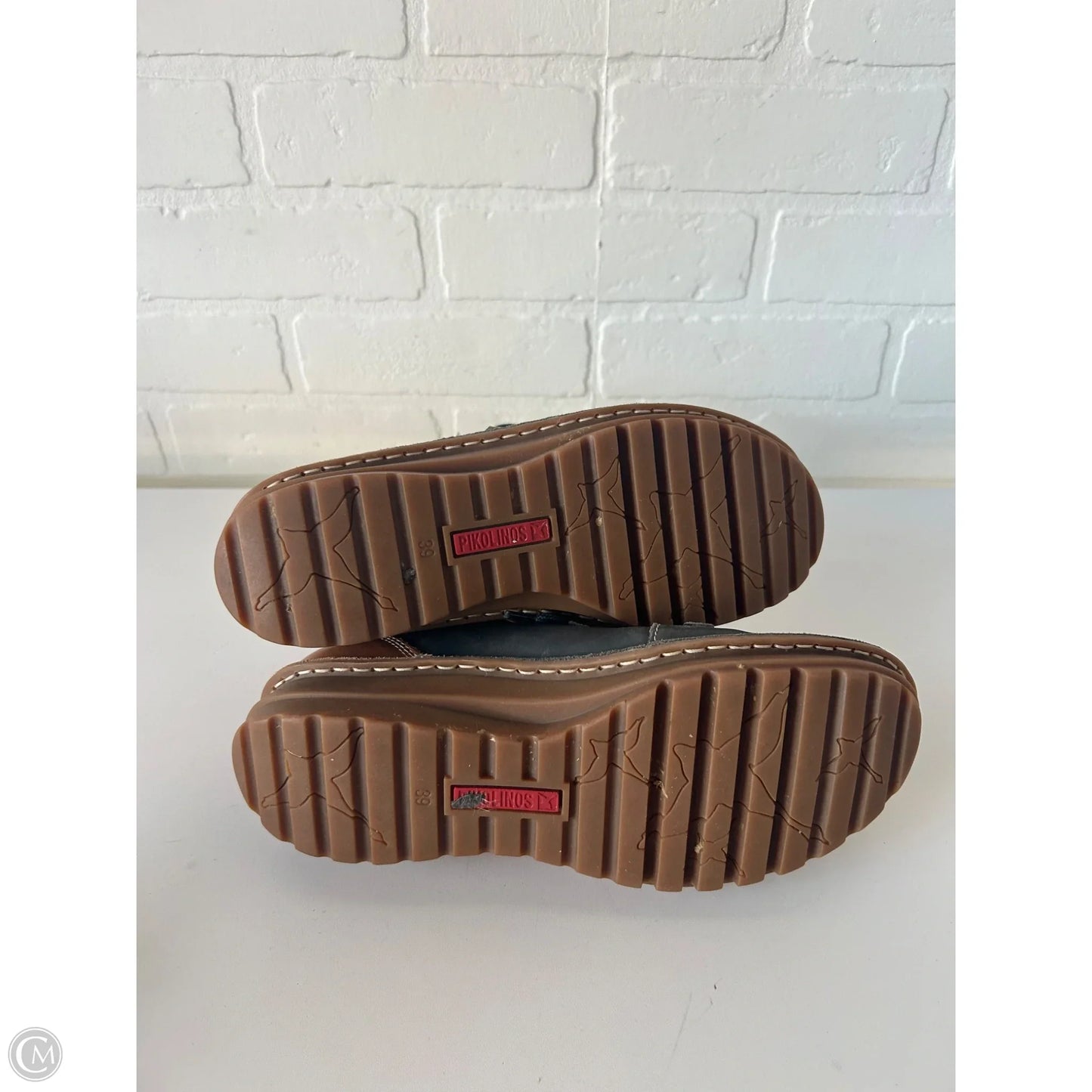 Boots Ankle Flats By Pikolinos In Grey, Size: 8.5