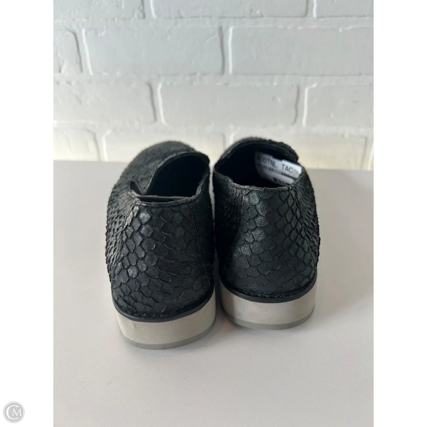 Shoes Flats By Johnston & Murphy In Black, Size: 10