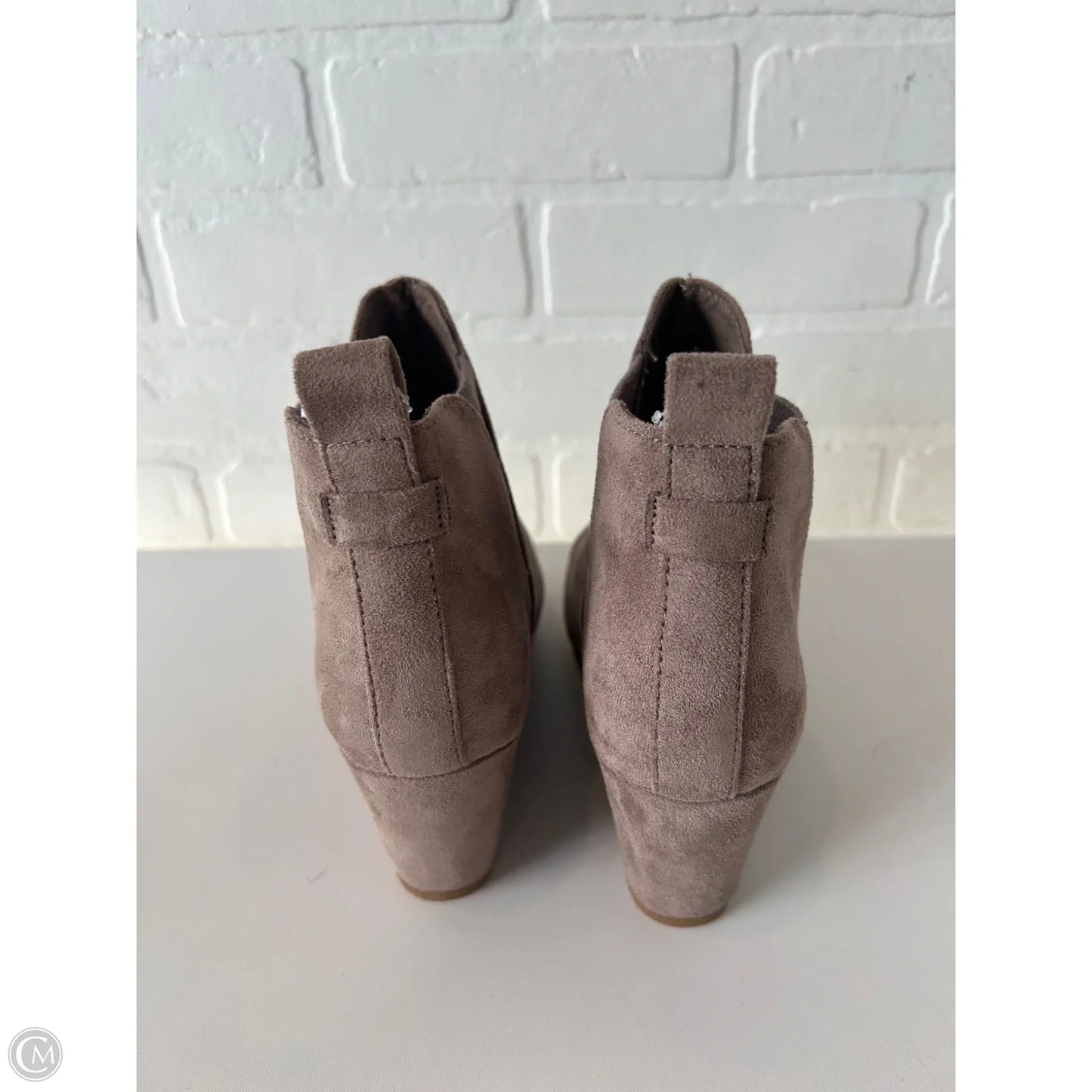 Shoes Heels Wedge By Clothes Mentor In Brown, Size: 6.5