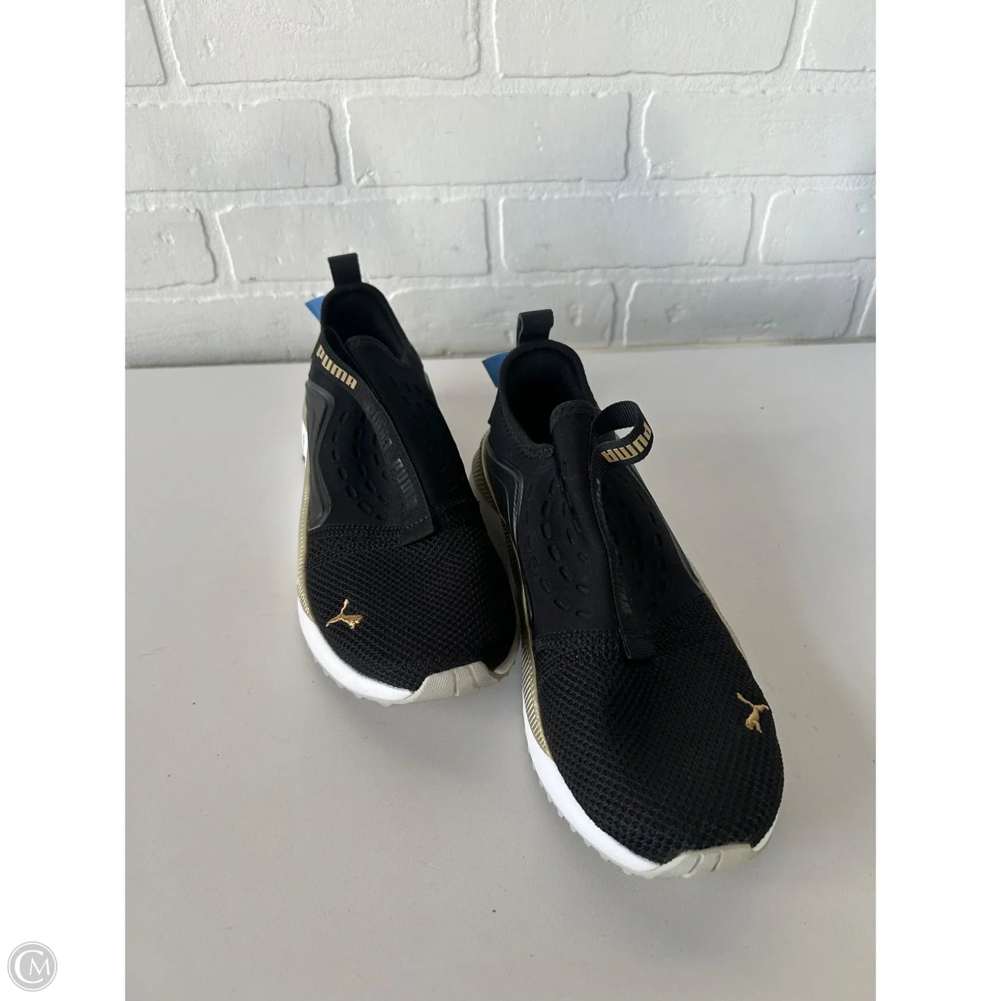 Shoes Sneakers By Puma In Black & Gold, Size: 8