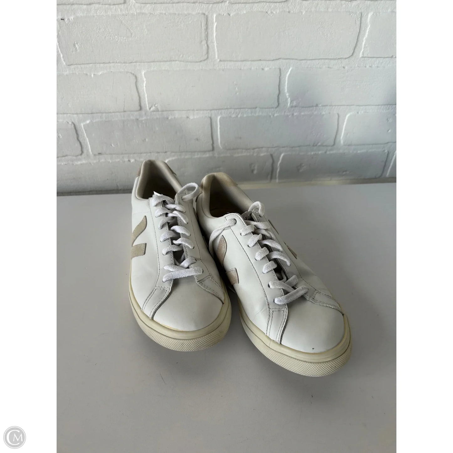Shoes Sneakers By Veja In White, Size: 8