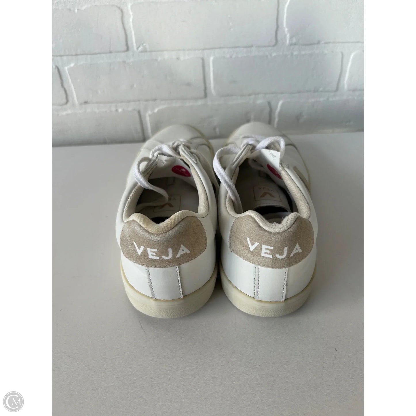 Shoes Sneakers By Veja In White, Size: 8