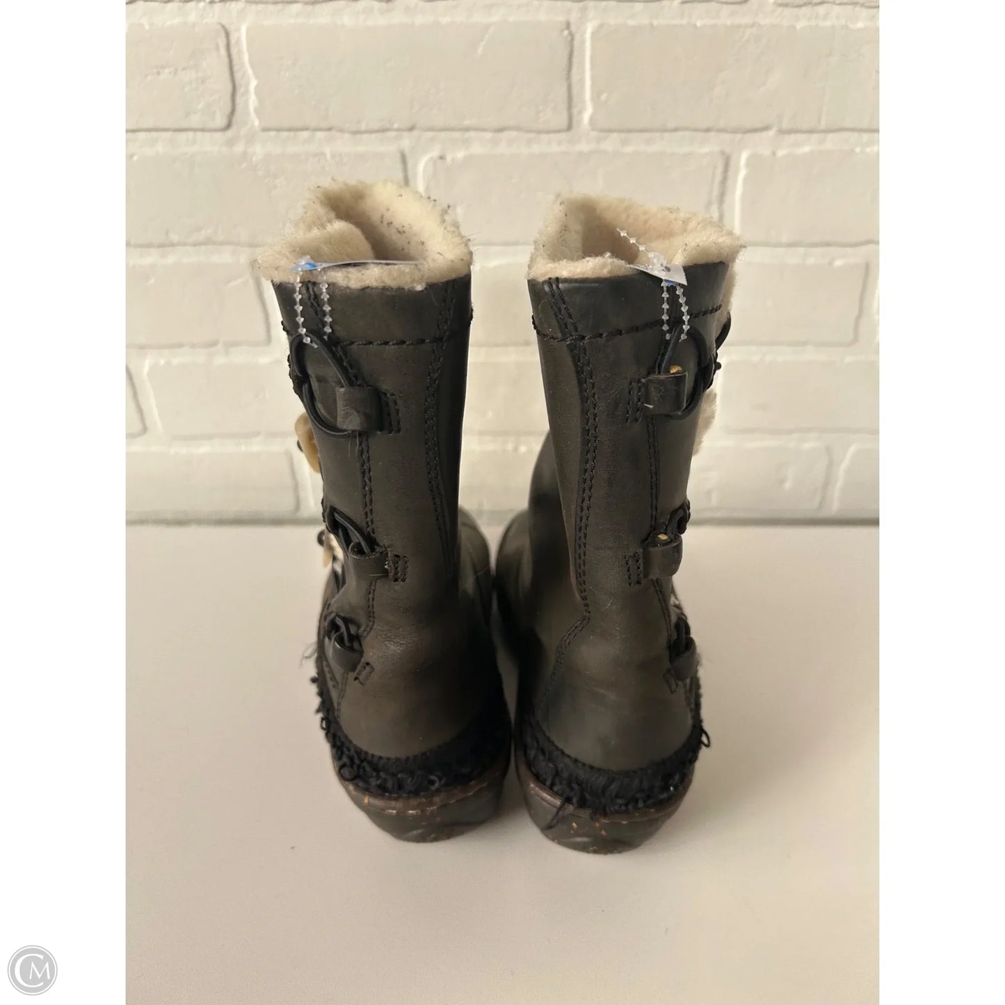 Boots Designer By Ugg In Brown, Size: 6