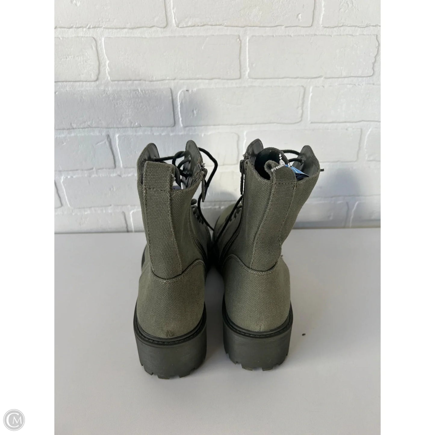 Boots Ankle Flats By Guess In Green, Size: 10