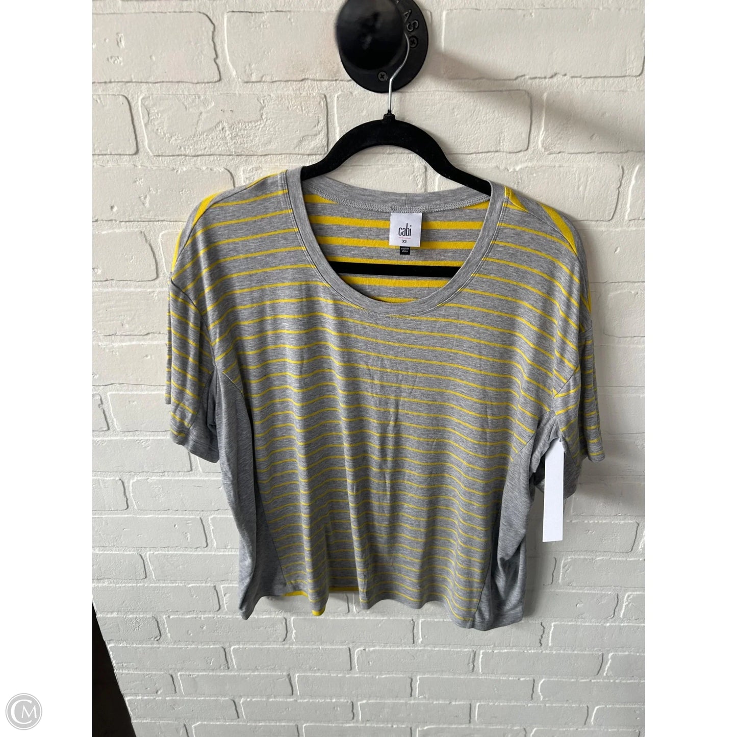 Top Short Sleeve By Cabi In Grey & Yellow, Size: Xs