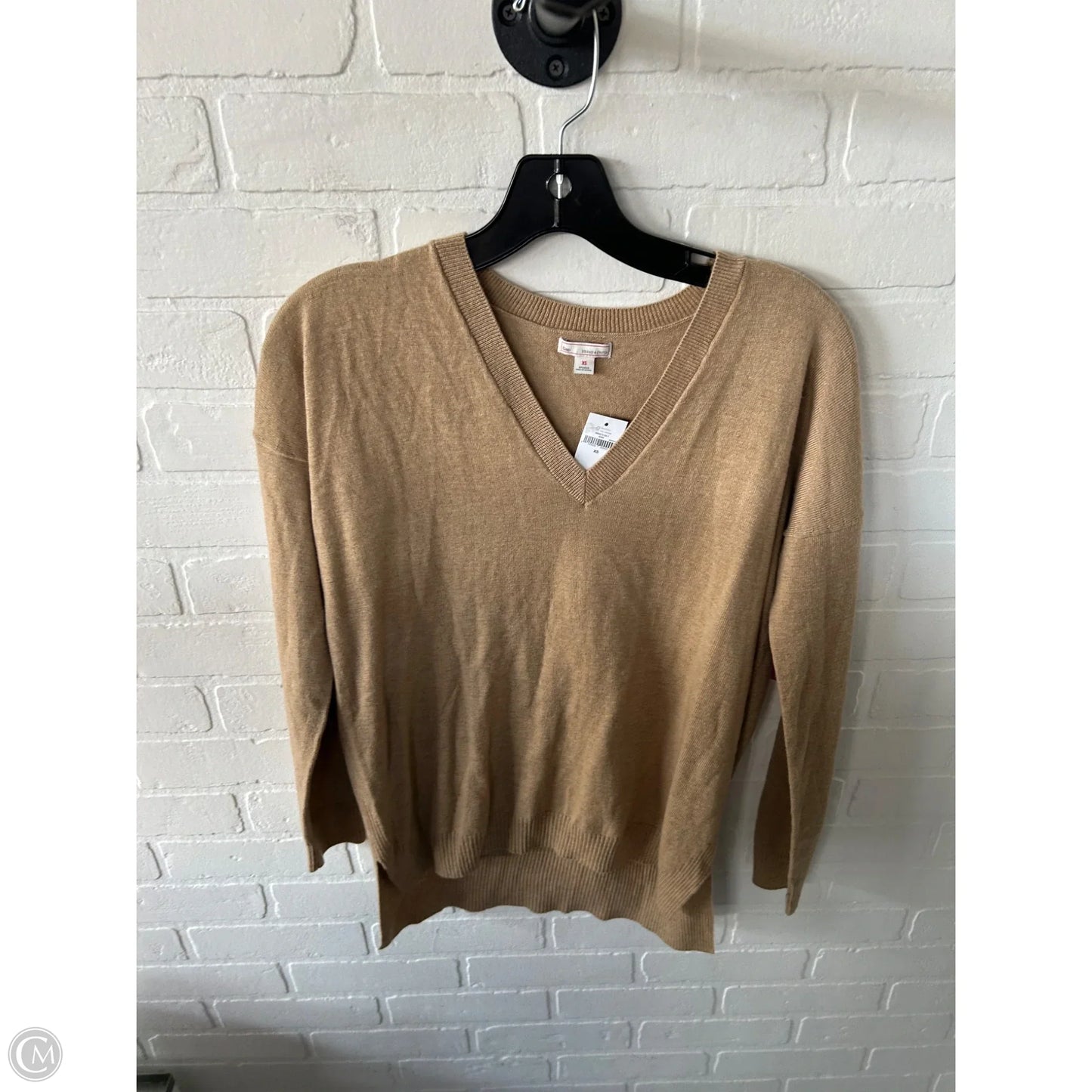 Sweater By Gap In Tan, Size: Xs