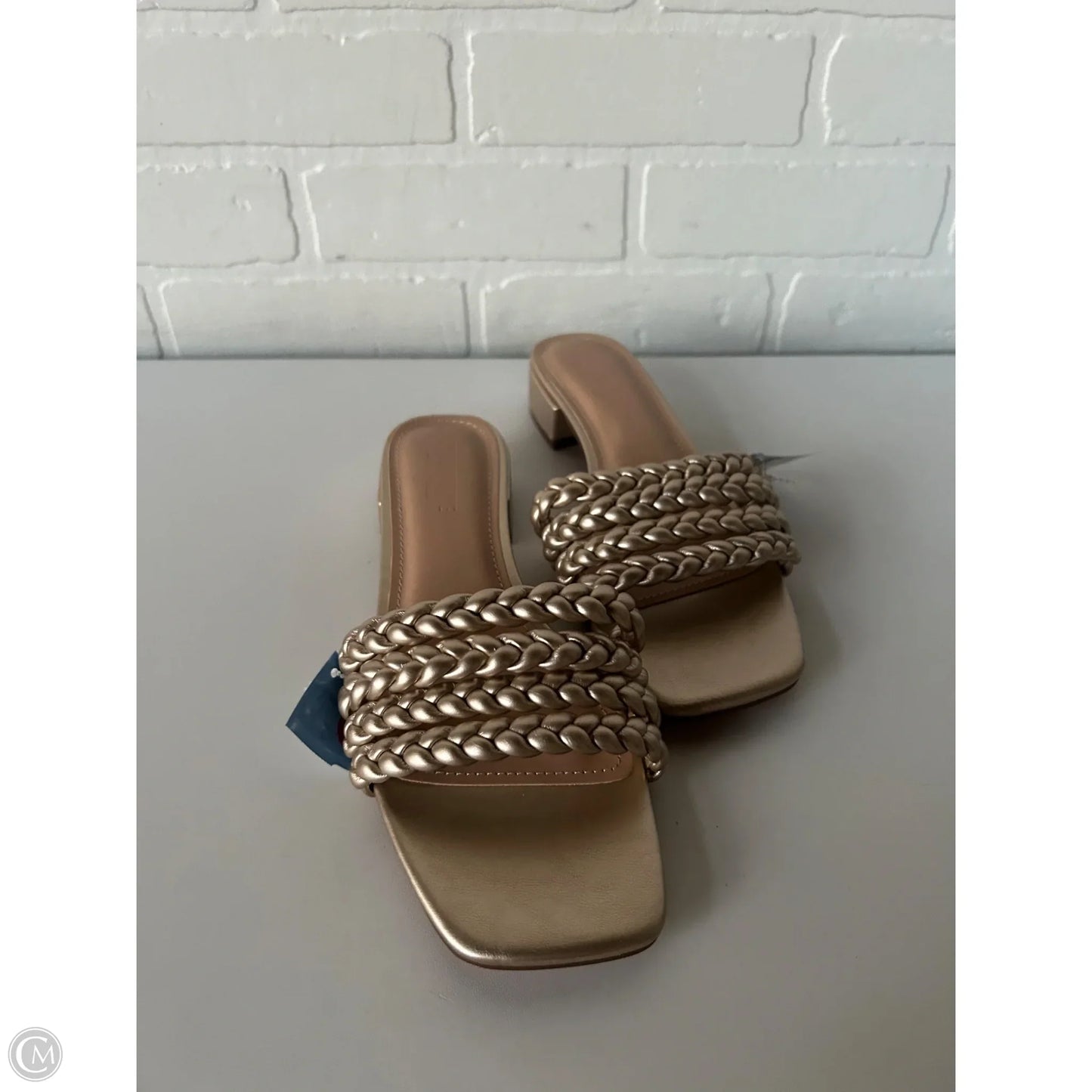 Sandals Flats By Cushionaire In Gold, Size: 9