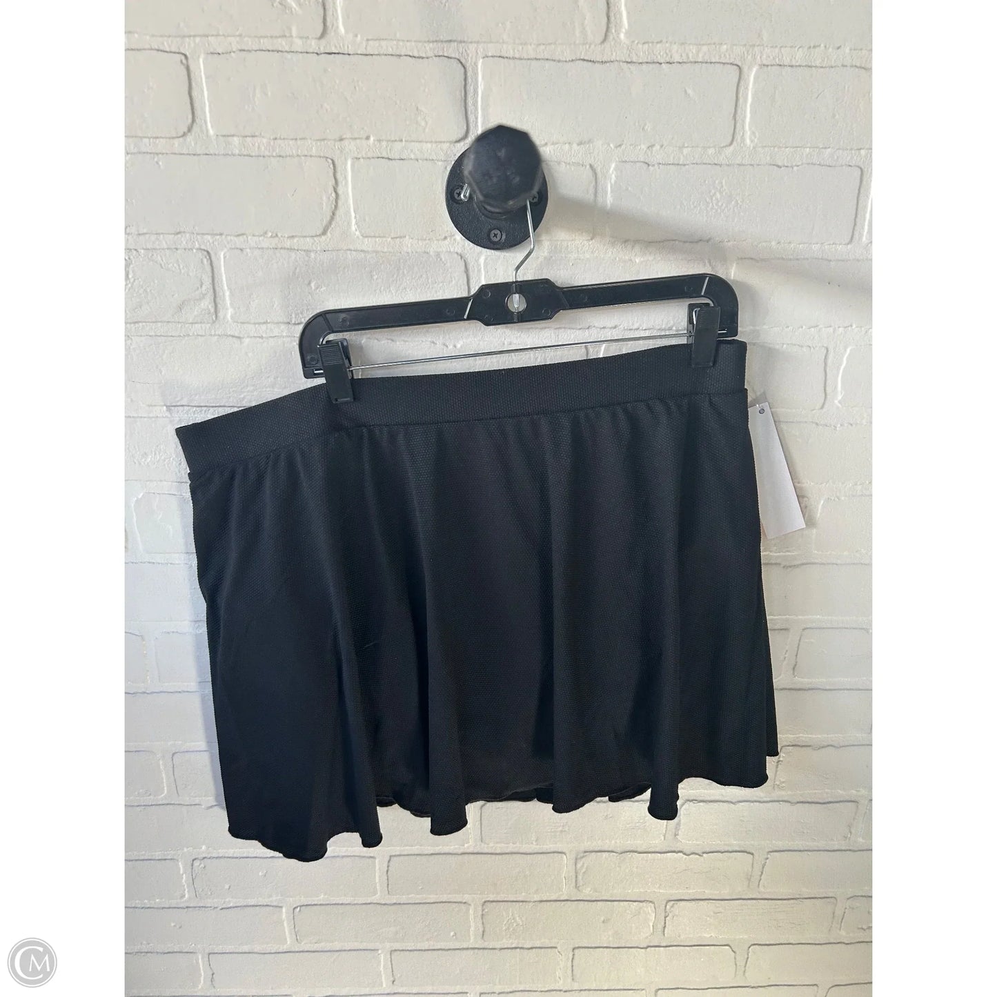 Skort By Spanx In Black, Size: 22