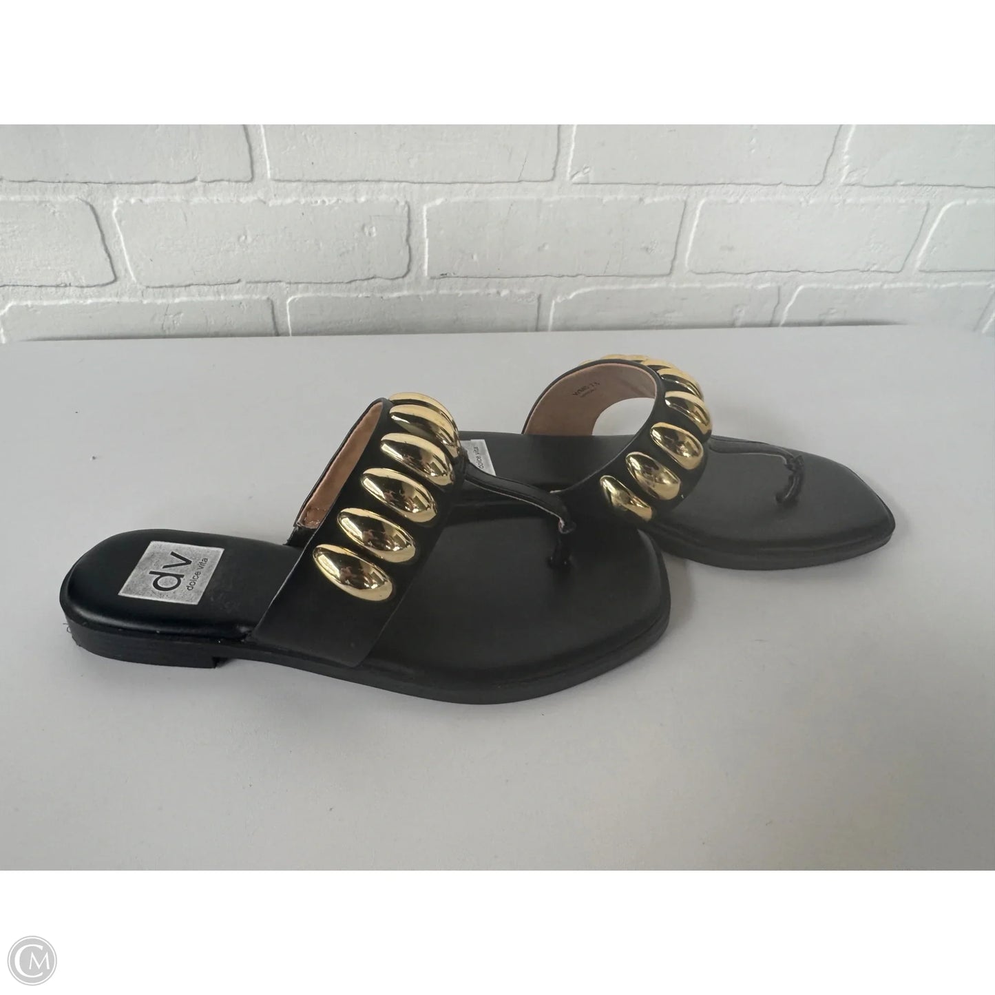 Sandals Flats By Dolce Vita In Black & Gold, Size: 7.5