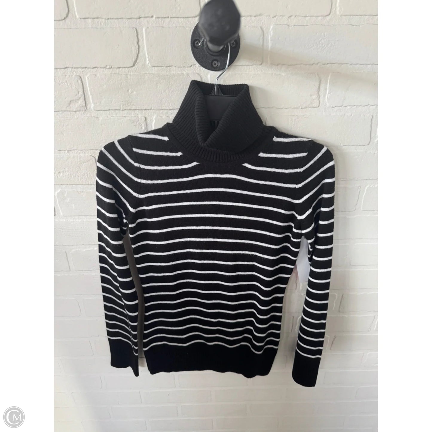 Sweater By French Connection In Black & White, Size: Xs