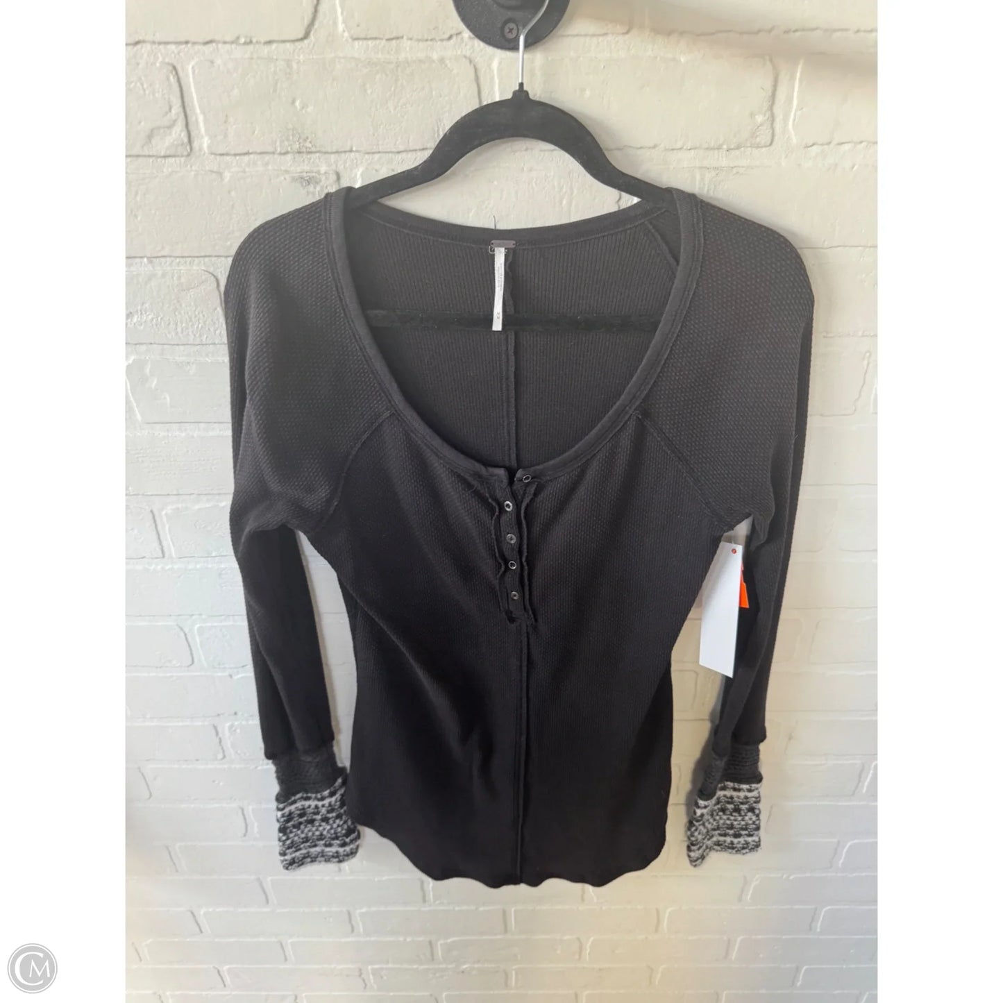 Top Long Sleeve By Free People In Black, Size: M