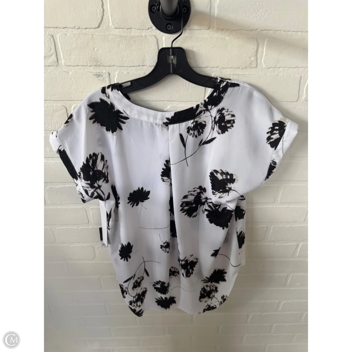 Top Sleeveless By Simply Vera In Black & White, Size: Mp