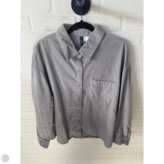Top Long Sleeve By Divided In Grey, Size: L