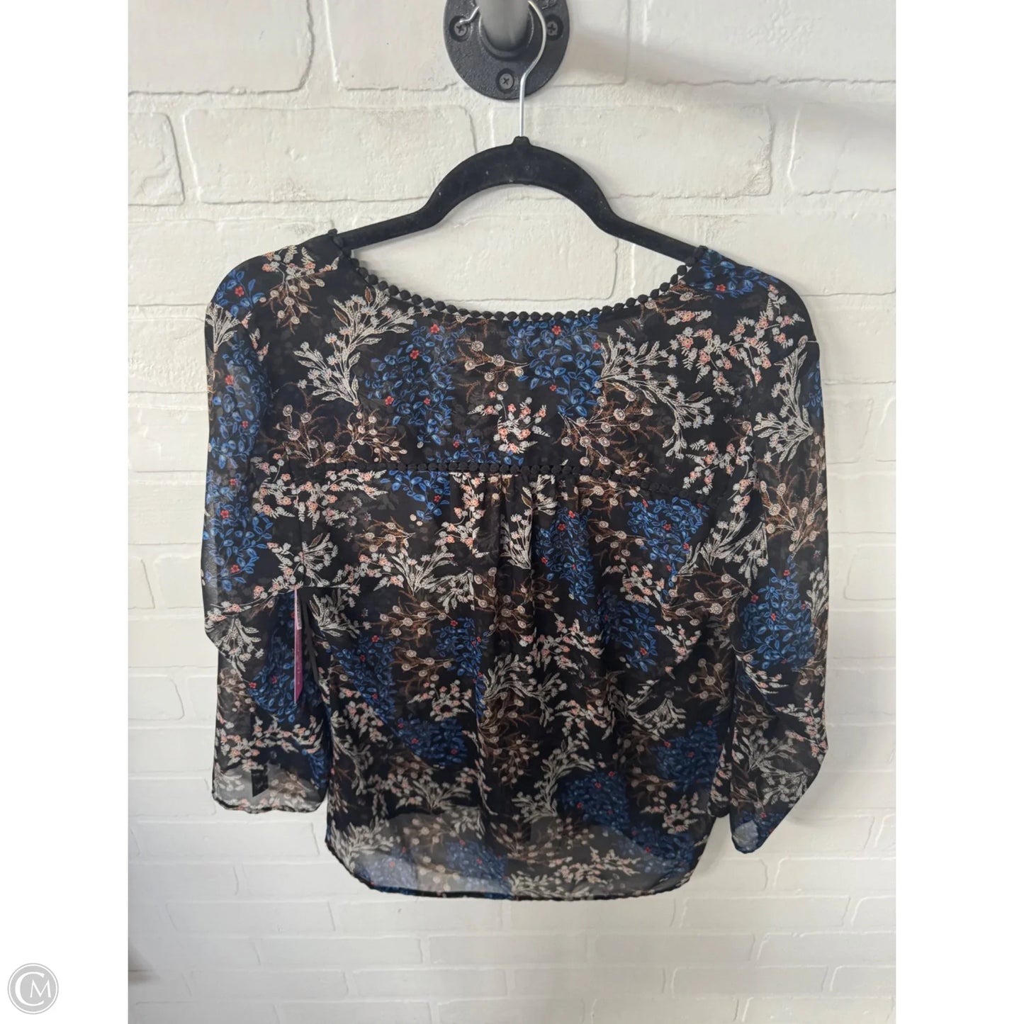 Top Long Sleeve By Daniel Rainn In Black, Size: M