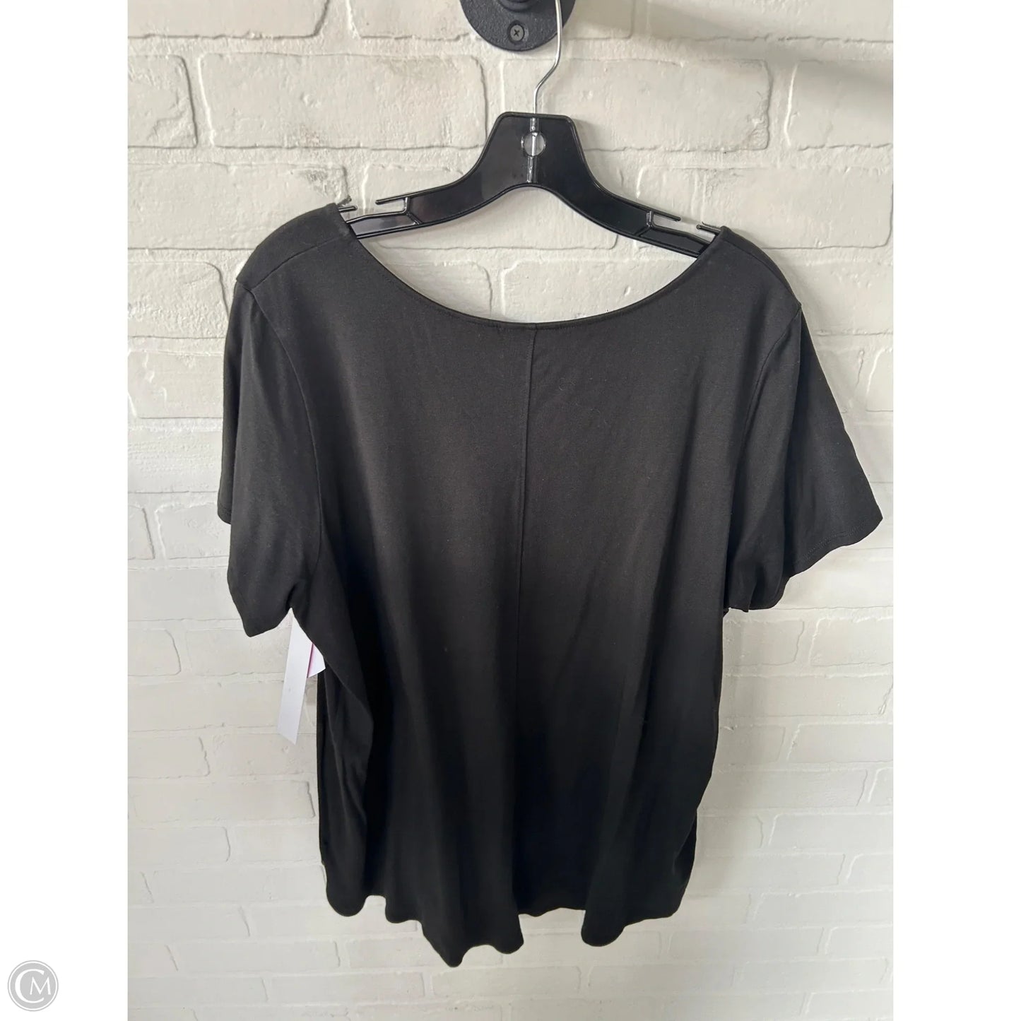 Top Short Sleeve Basic By Tahari In Black, Size: 2x