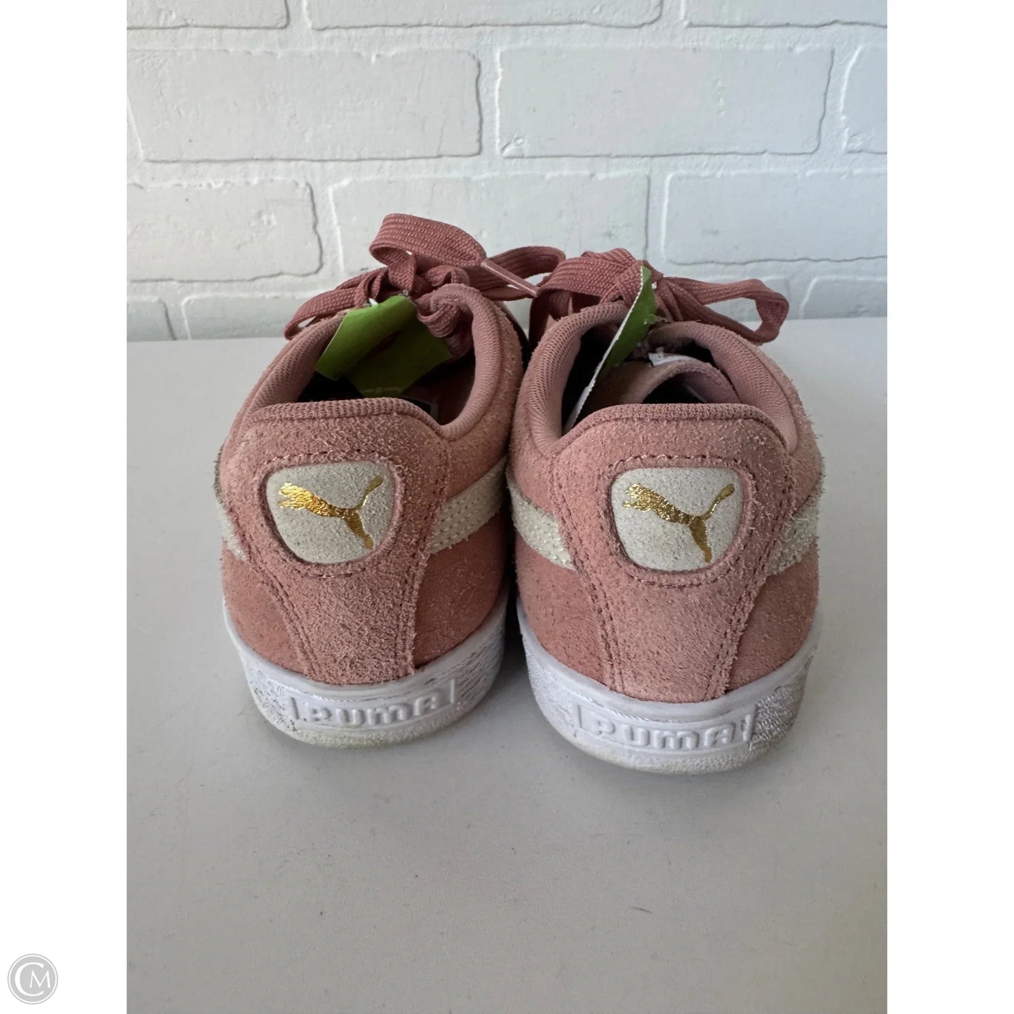 Shoes Sneakers By Puma In Peach, Size: 9