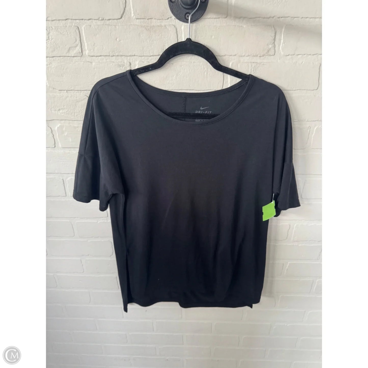 Athletic Top Short Sleeve By Nike Apparel In Black, Size: M