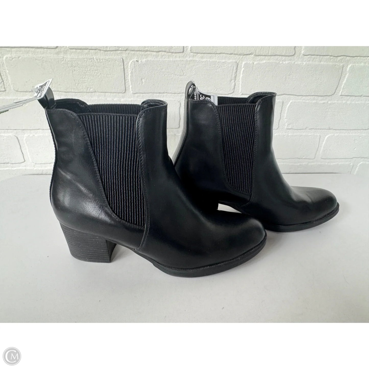 Boots Ankle Heels By Clothes Mentor In Black, Size: 8.5