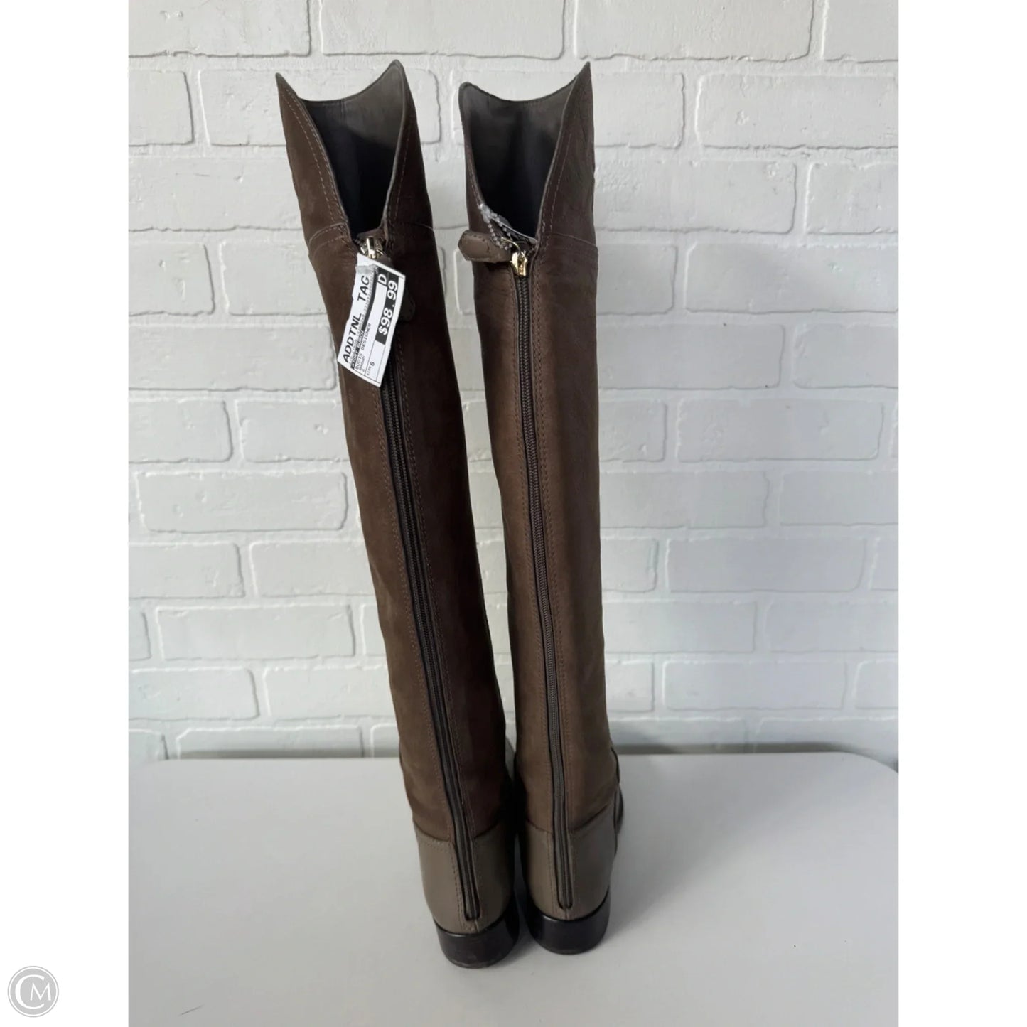 Boots Designer By Tory Burch In Brown, Size: 6