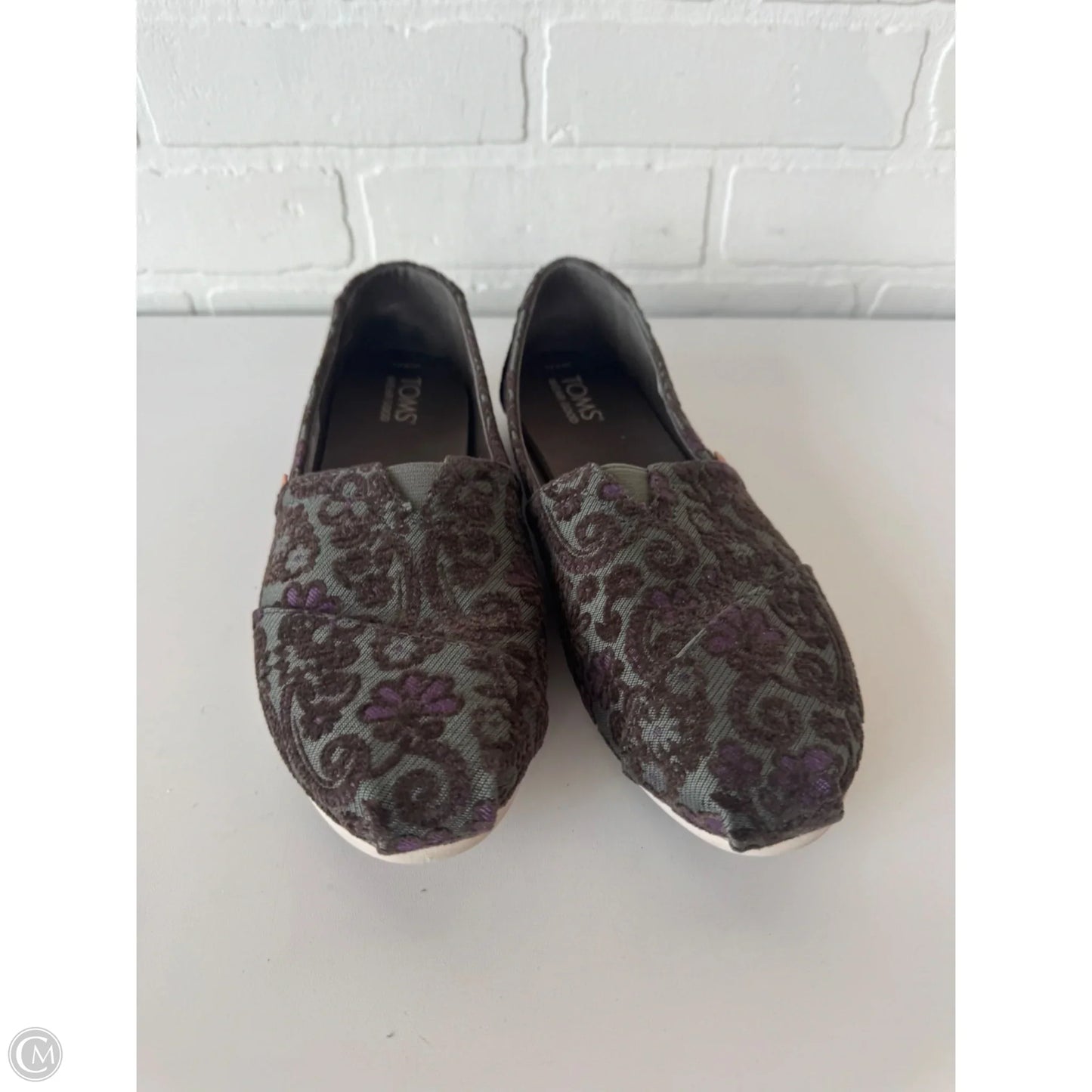 Shoes Flats By Toms In Brown, Size: 8.5