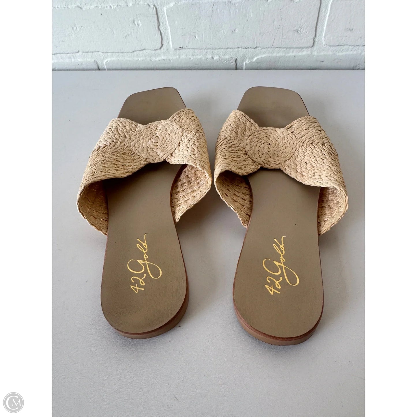 Sandals Flats By Cmc In Cream, Size: 9