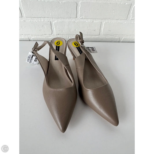 Shoes Heels Kitten By French Connection In White, Size: 9