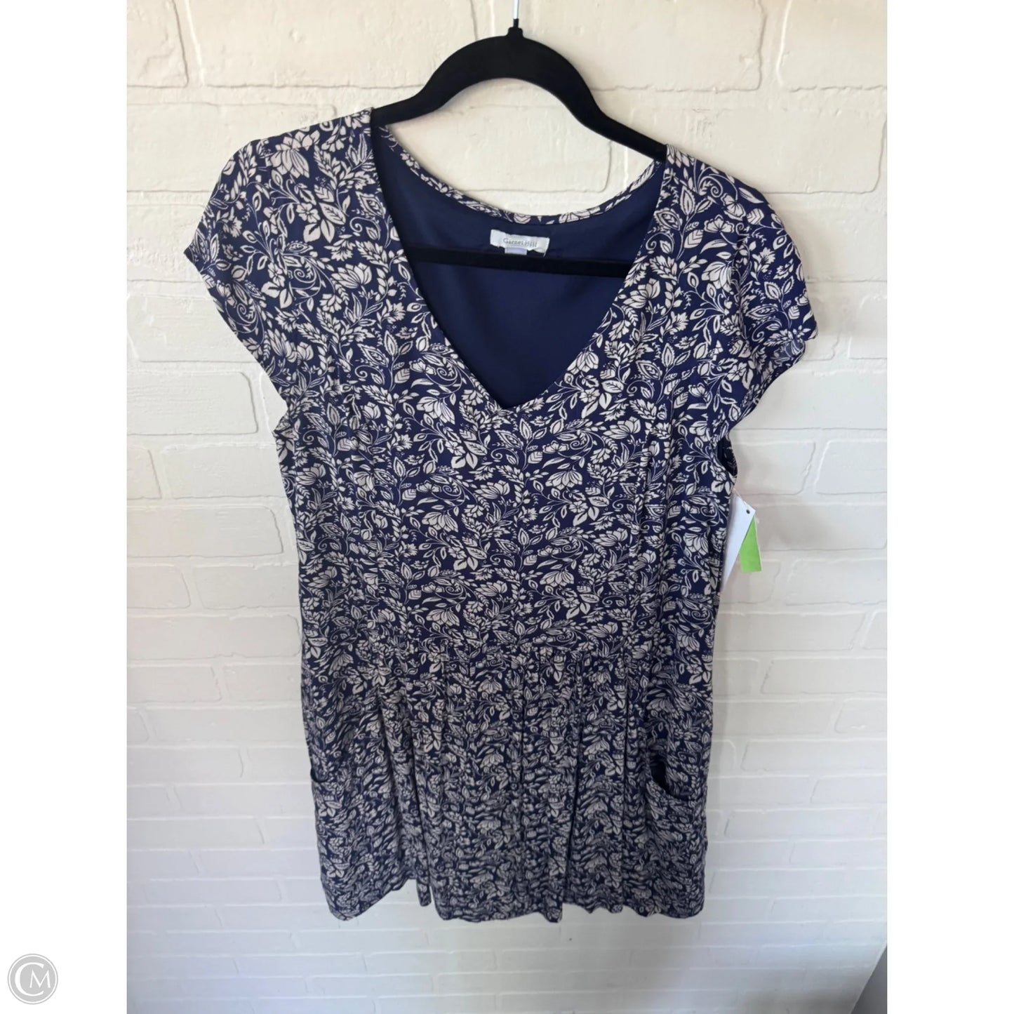 Dress Casual Short By Garnet Hill In Blue & White, Size: M