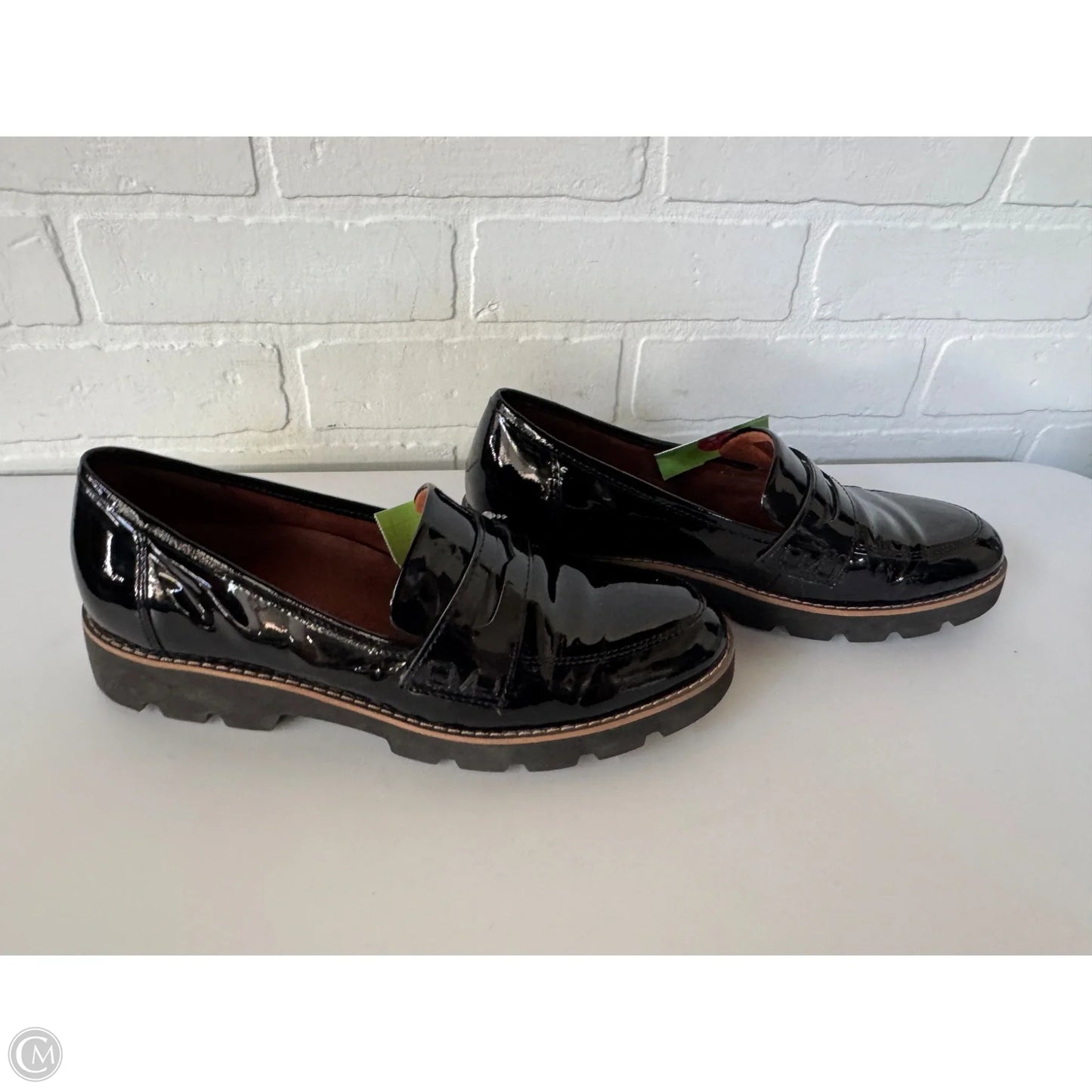 Shoes Flats By Vionic In Black, Size: 8