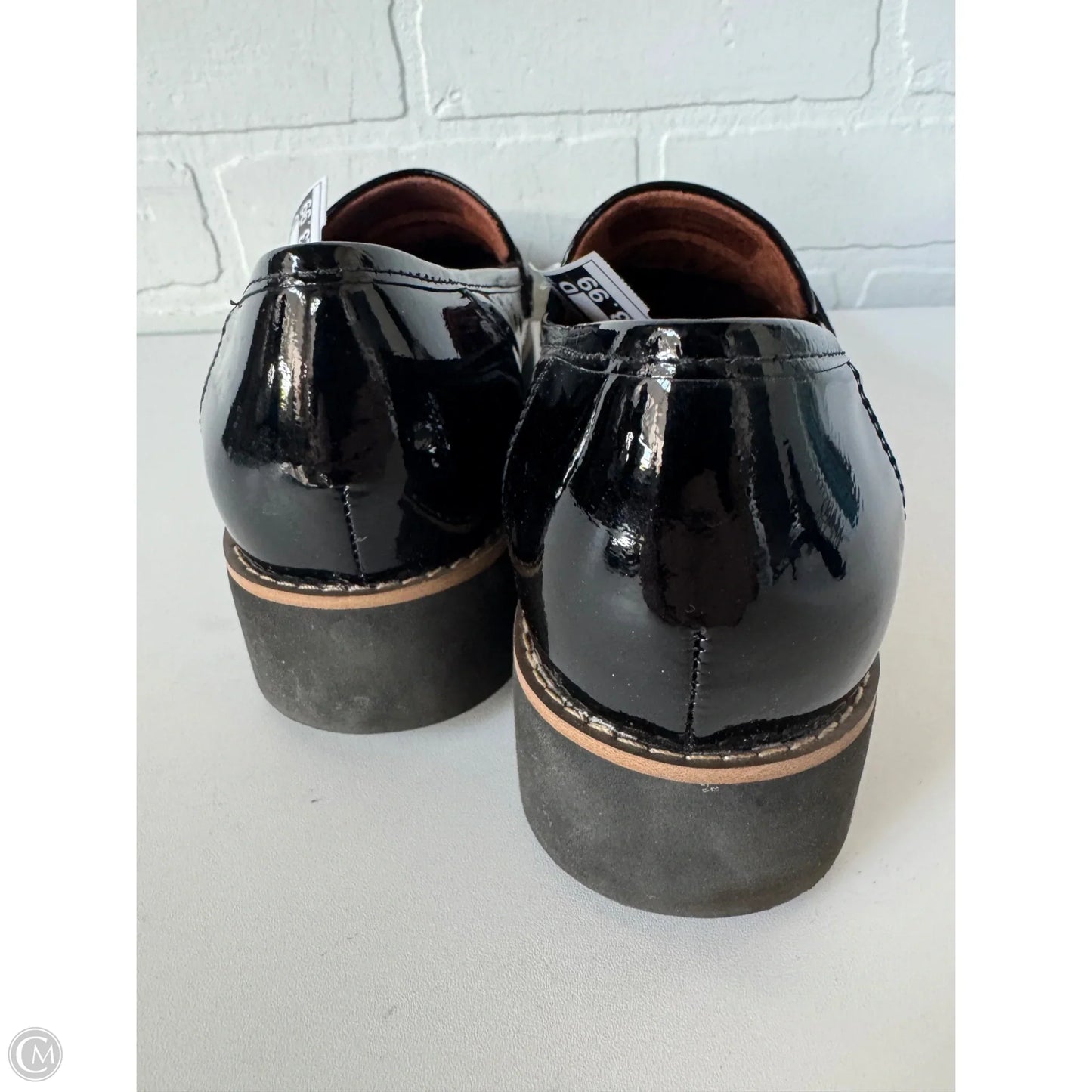 Shoes Flats By Vionic In Black, Size: 8