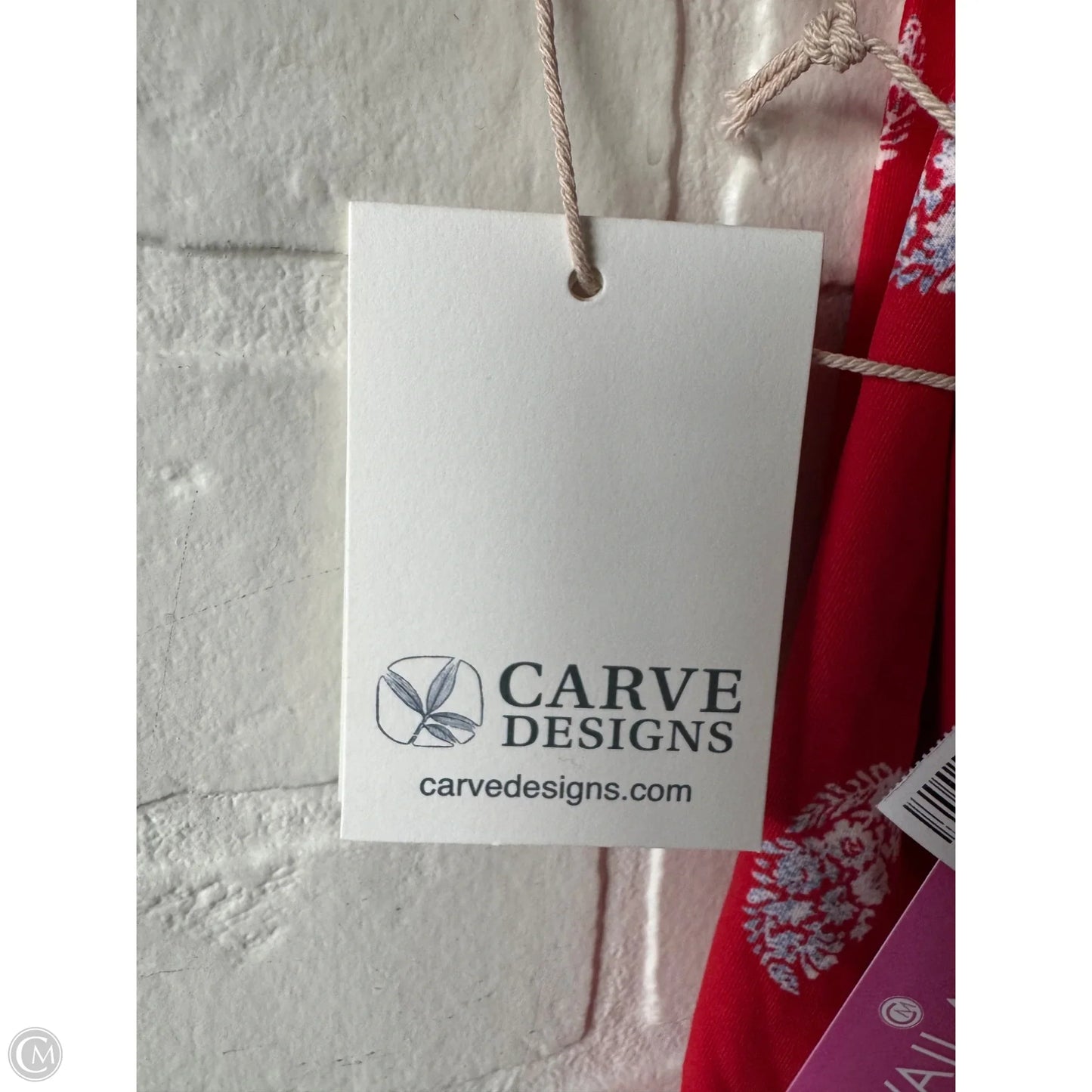 Athletic Top Long Sleeve Collar By Carve Designs In Red & White, Size: Xs