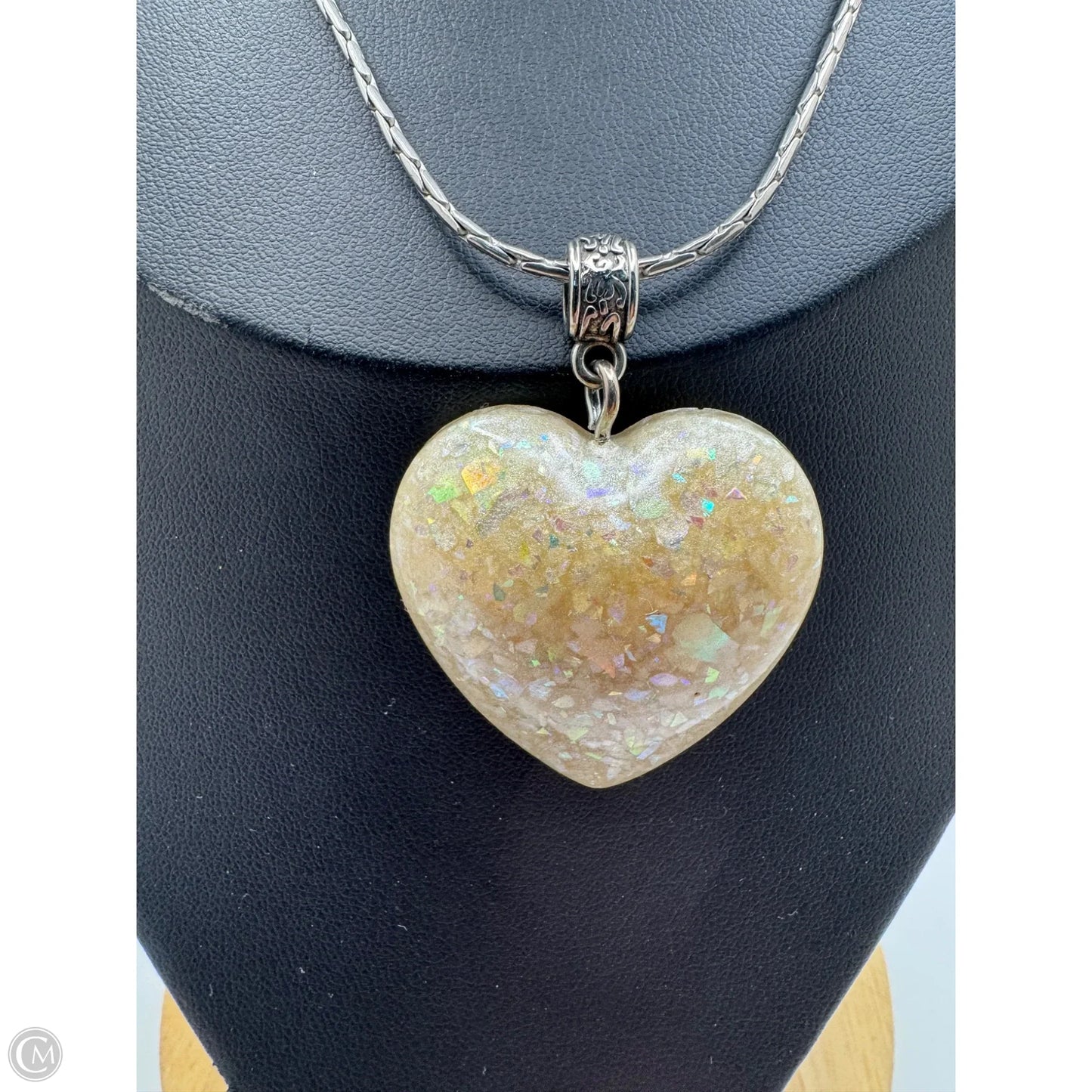 Necklace Pendant By Clothes Mentor