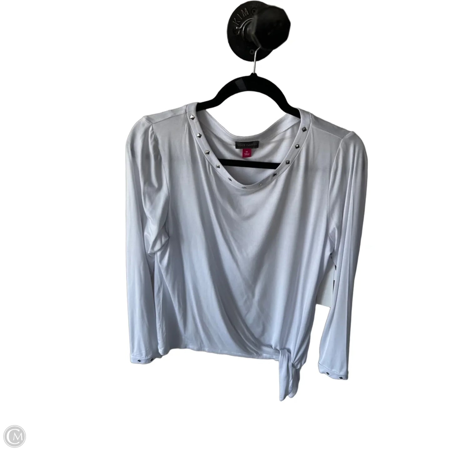 Top Long Sleeve By Vince Camuto In White, Size: M