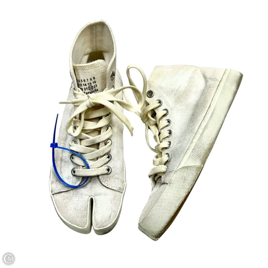 Shoes Luxury Designer By Maison Margiela In White, Size: 7
