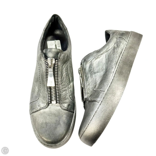 Shoes Designer By Frye In Silver, Size: 9.5