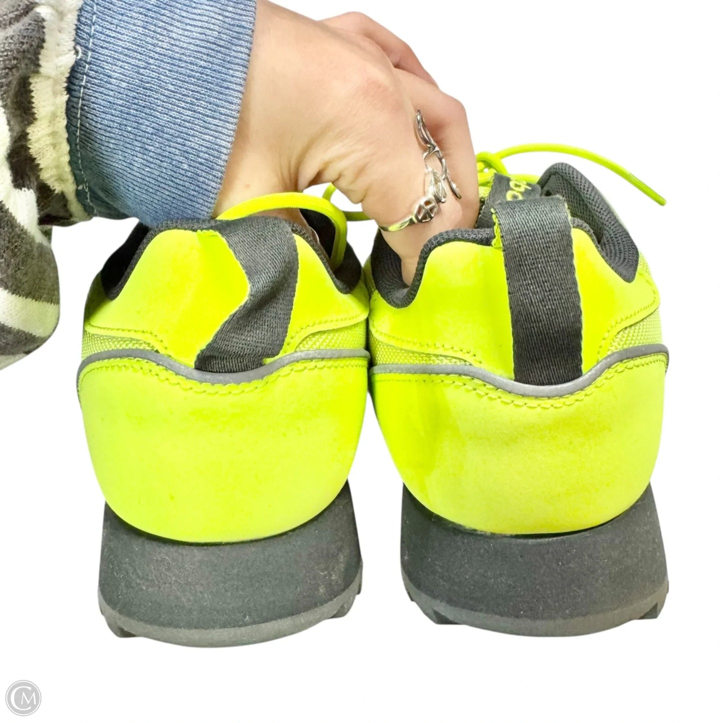 Shoes Sneakers By Reebok In Green, Size: 10