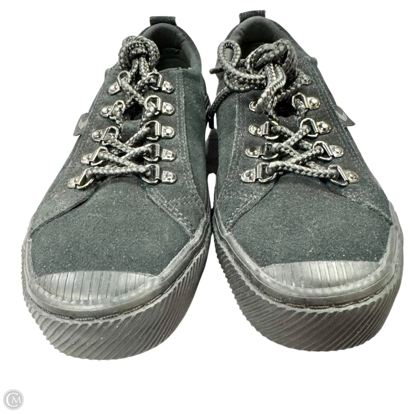 Shoes Sneakers By Cariuma In Black, Size: 7.5