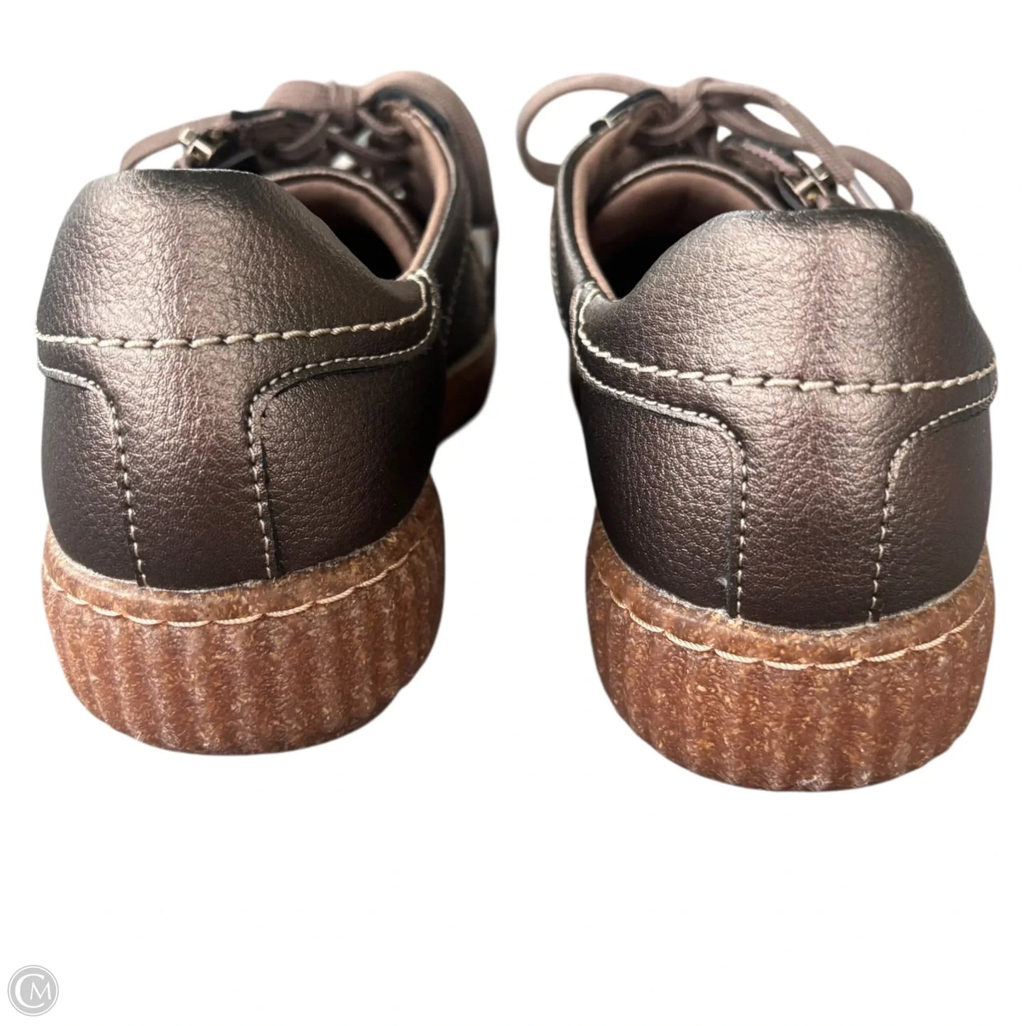 Shoes Sneakers By Clarks In Bronze, Size: 7