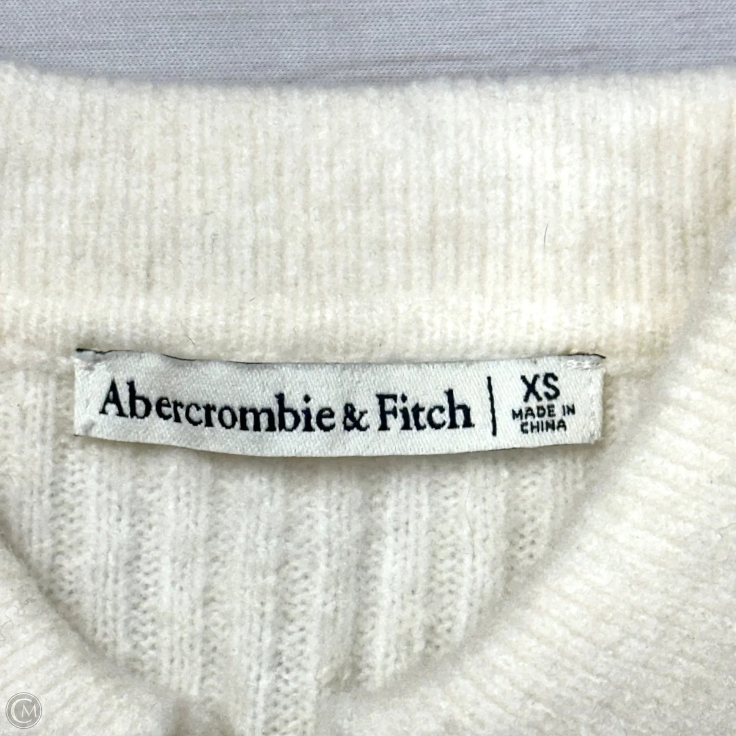 Sweater Short Sleeve By Abercrombie And Fitch In Cream, Size: Xs